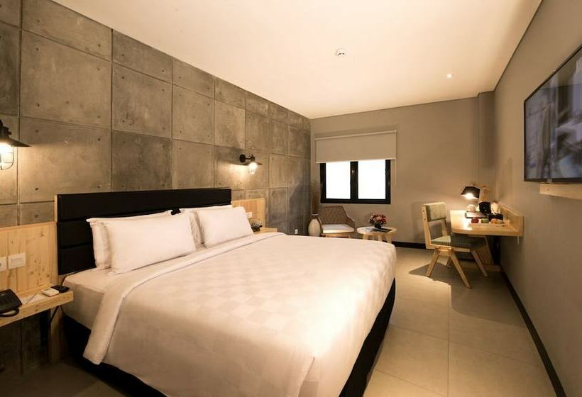 Семейный Номер, Ayaartta Hotel Malioboro