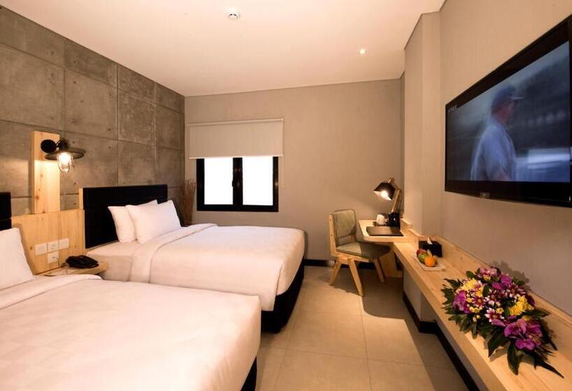Номер Deluxe, Ayaartta Hotel Malioboro