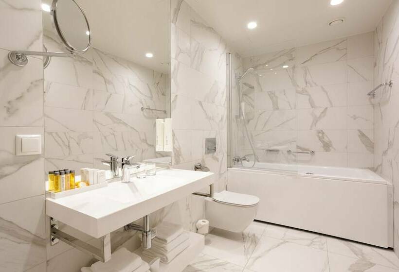 اتاق استاندارد, Centennial Nexus Hotel Tallinn