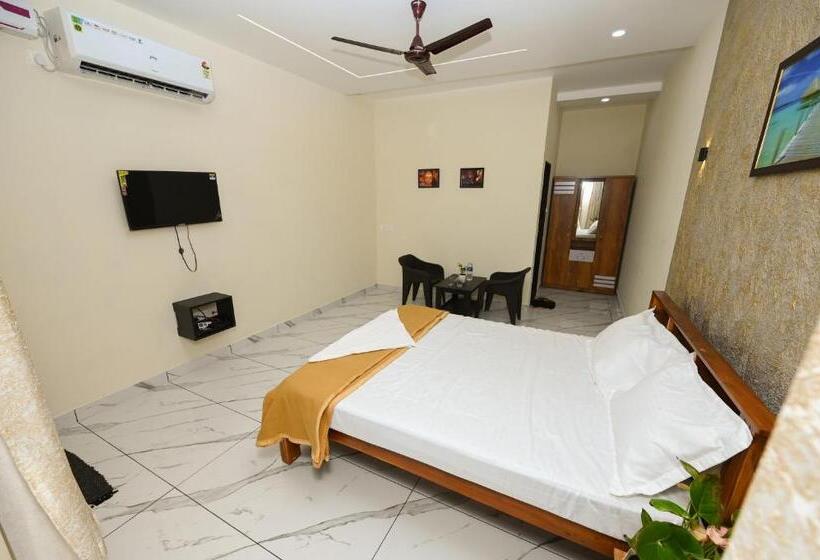 Номер Deluxe, Namaste Homestay And Beach Resort