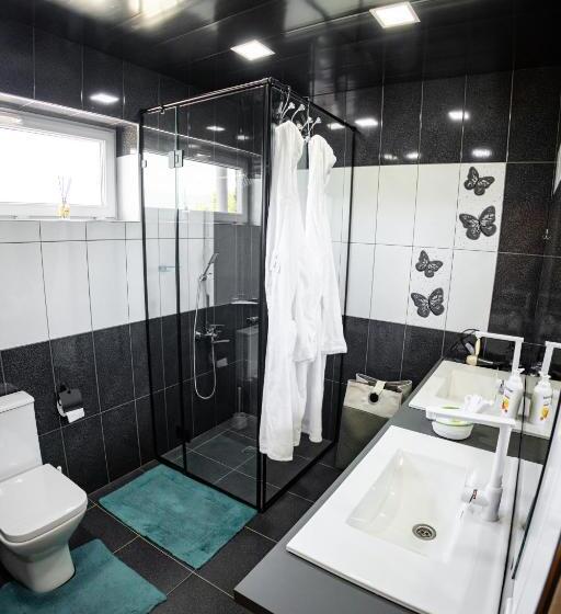 اتاق استاندارد با چشم‌انداز, Lily S Guest House