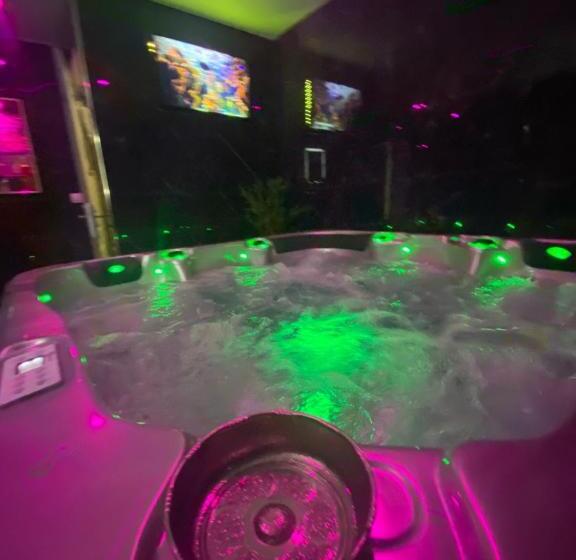 Номер Стандарт, Sultan Spa Privatif Lille