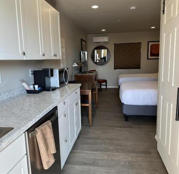 Номер Стандарт, The Gq Extended Stay