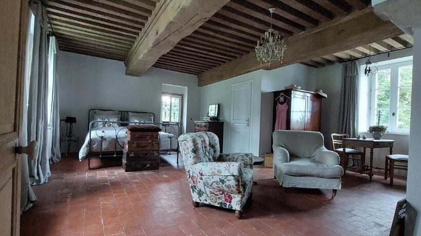 Номер Deluxe Кровать Кинг, Domaine De Vauvelle