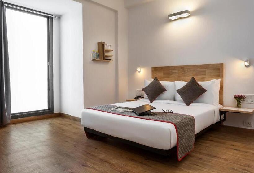 Трехместный Номер Классика, Super Townhouse Sector 51 Noida Near Iskcon Temple Noida