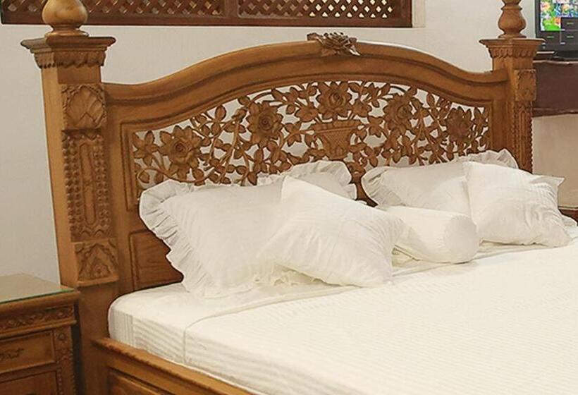 חדר סטנדרט עם מיטת קינג, Preethi Village Rooms
