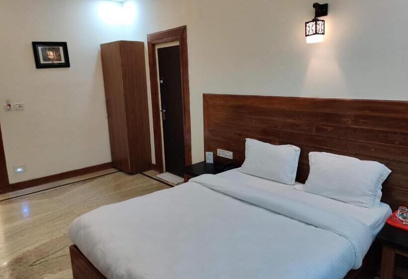 Номер Стандарт, Orchha Club And Resort   Ocr