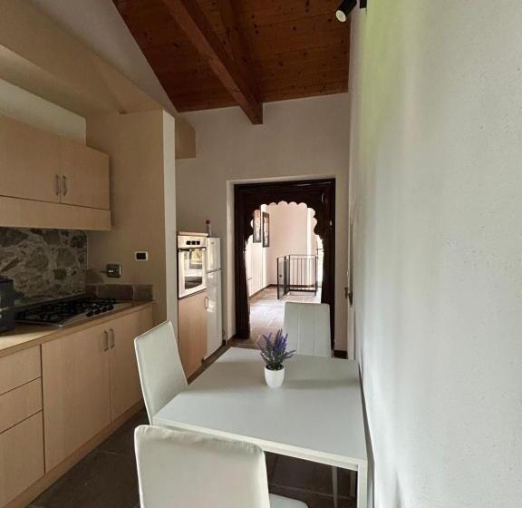 Apartamento 1 Dormitório com Terraço, Oltre   Dove Cielo E Mare Si Uniscono