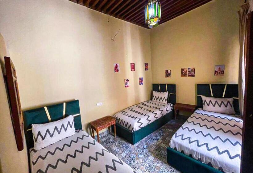 اتاق استاندارد سه نفره, Riad Dar Fatihi Fes