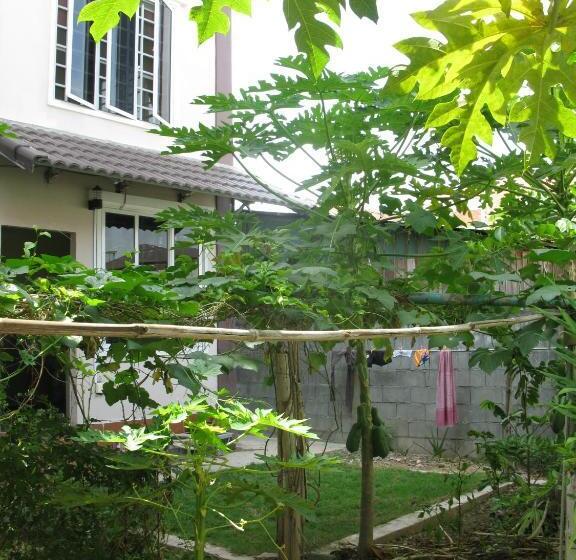 غرفة قياسية فردية, Kol House