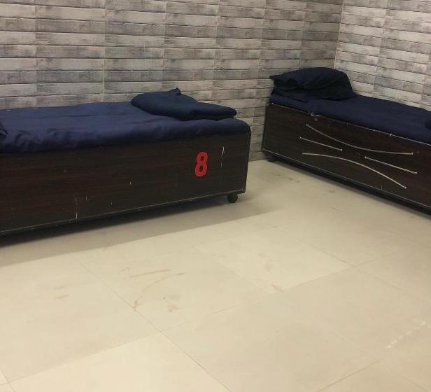 Quarto Estandar Banheiro Compartilhado, Charyana Solo Backpackers