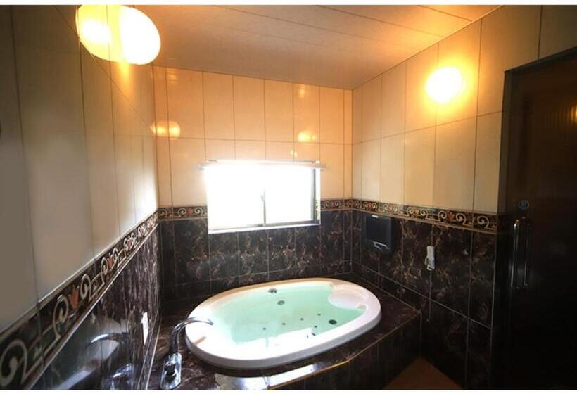 Студия Стандарт, Business Hotel Green Road   Vacation Stay 45124v
