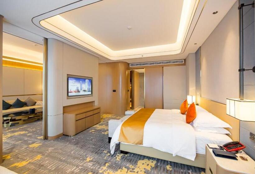 Deluxe Suite King Bed, Ytl Ouyue International