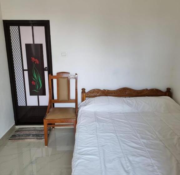 스탠다드 룸 호수 전망, Kayaltheeram Resort & Homestay