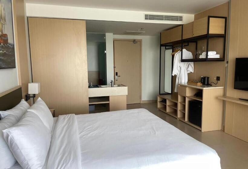 اتاق استاندارد با تخت بزرگ, Wyndham Garden Cam Ranh   Villa 3 Phòng Ngủ