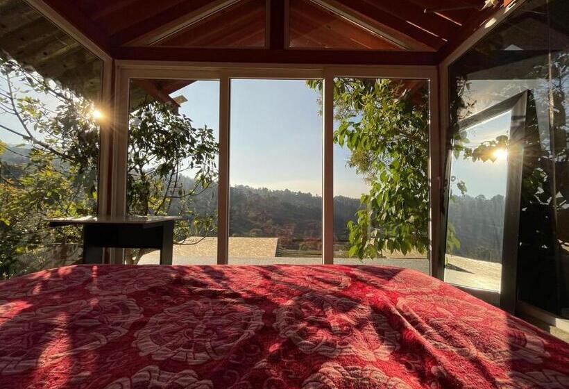 اتاق استاندارد با تخت بزرگ, M Lapin   Hotel & Glamping Near Antigua Guatemala