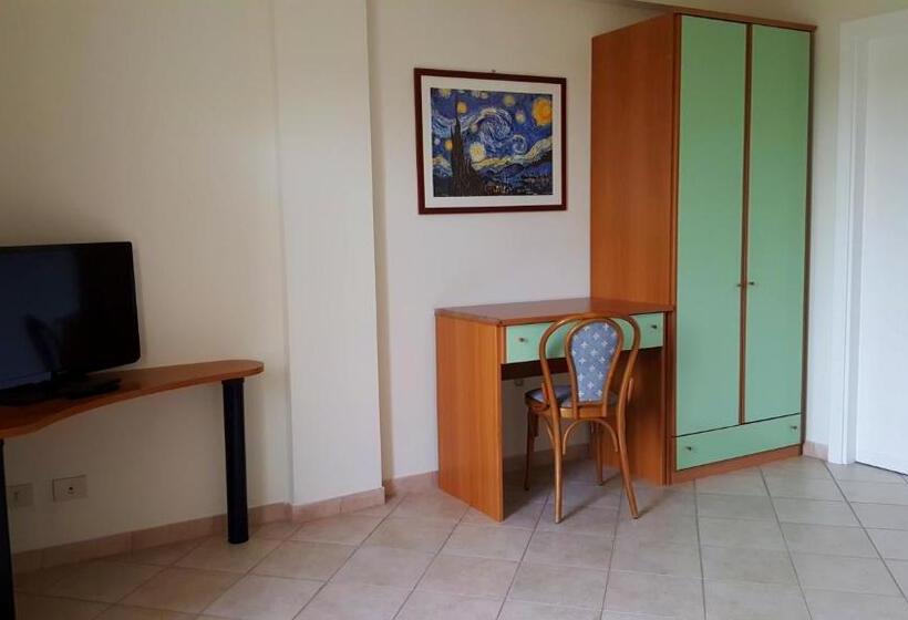 Номер Стандарт, Costa Degli Aranci Rooms