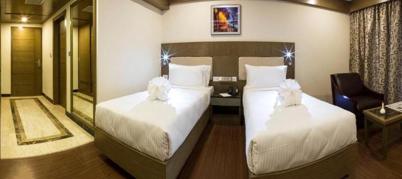Номер Deluxe, Benzz Park Vellore