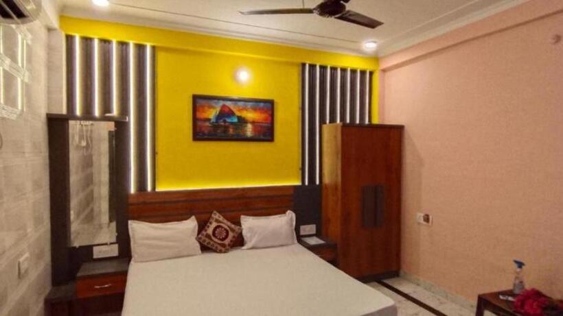 Quarto Estandar, Ram Krishna Palace Ayodhya   Near Shree Ram Temple And Hanuman Garhi   Comfortable Stay