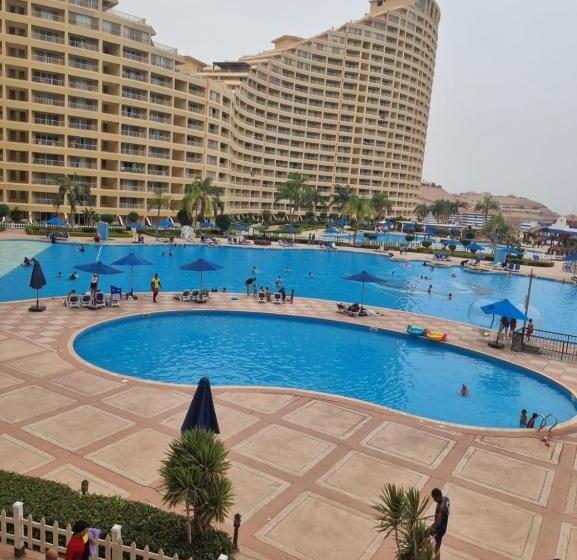 آپارتمان 1 خوابه با چشم‌انداز دریا, Porto Sokhna Pyramids