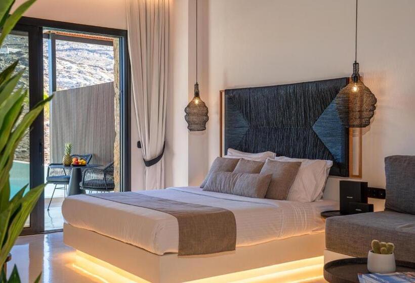 Люкс Повышенной Комфортности, Ftelia Black Villas