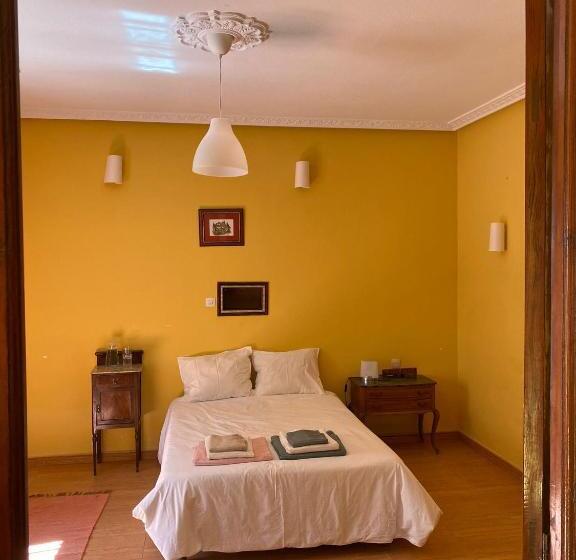 标准三人间, Residencia Maestrices Casica De La Esquina