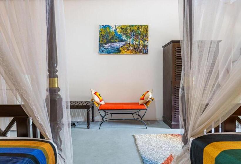 Quarto Familiar Deluxe, Abundia Unawatuna