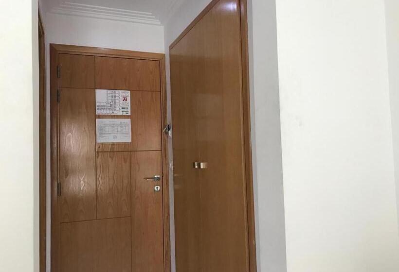 اتاق استاندارد یک نفره, Al Karmel