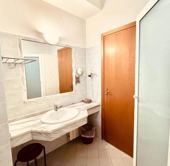 اتاق استاندارد چهار تخته, Belsito Wellness & Spa