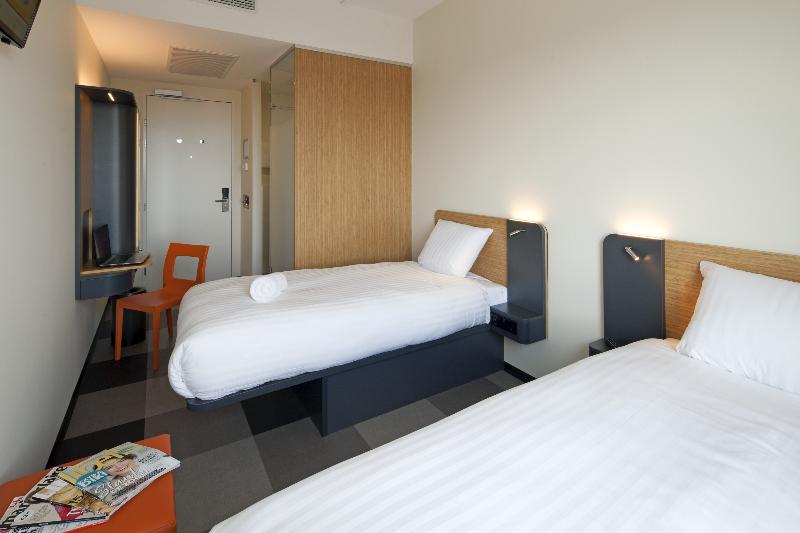 Номер Стандарт, Easyhotel Amsterdam Zaandam