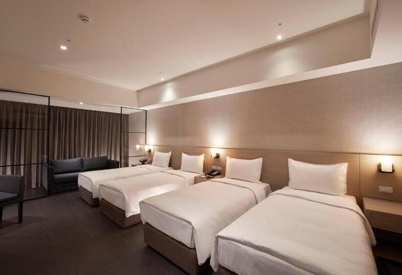 اتاق استاندارد چهار تخته, Grand Bay Resort