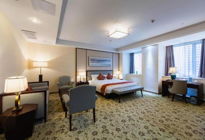 Deluxe room with river view, Guangzhou Seaman Club