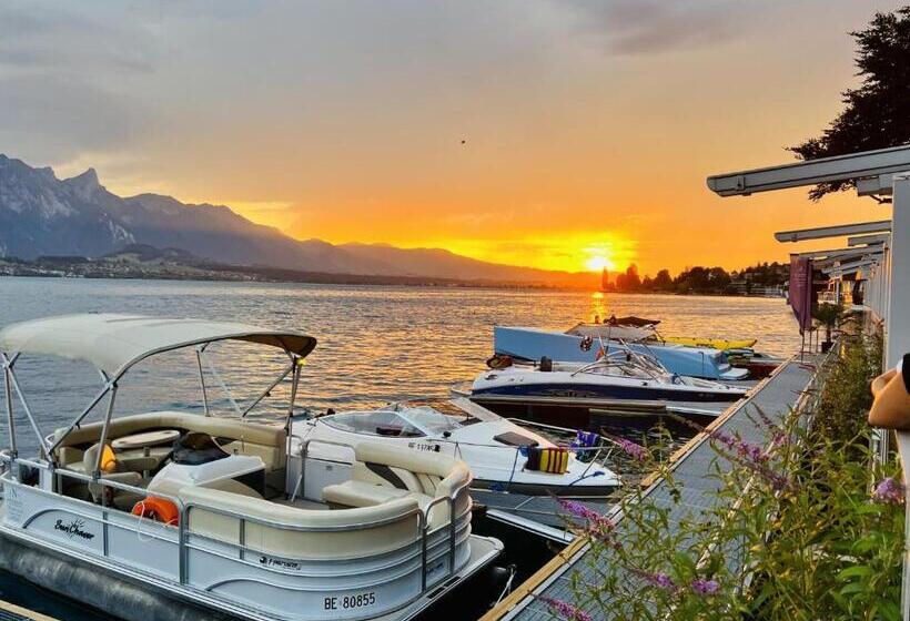 Номер Deluxe Вид на Море с Балконом, Boutique Hotel Niesenblick   Direkt Am Thunersee Gelegen Mit Self Check In & Digitaler Rezeption