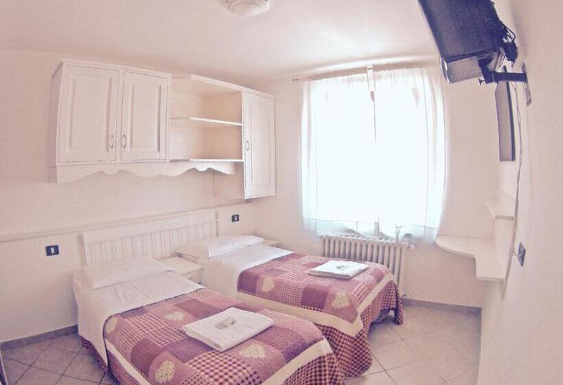 Номер Стандарт, Albergo Bel Soggiorno