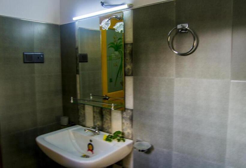 Трехместный Номер Deluxe, Girilena Resort