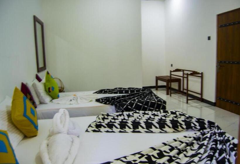 Трехместный Номер Deluxe, Girilena Resort