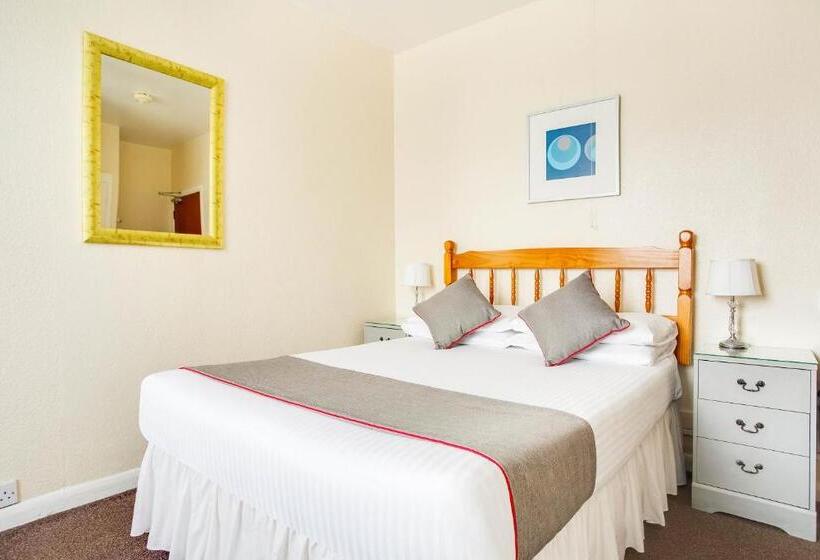 Номер Стандарт, Godolphin Arms Hotel