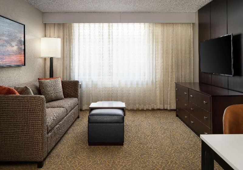 Номер Стандарт, Godolphin Arms Hotel