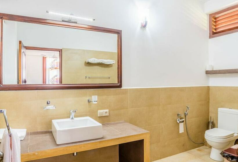 디럭스 룸 측면 바다 전망, Green Parrot Beach Resort