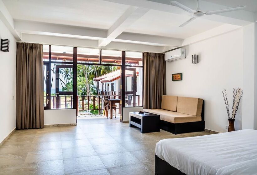 디럭스 테라스 룸 바다 전망, Green Parrot Beach Resort