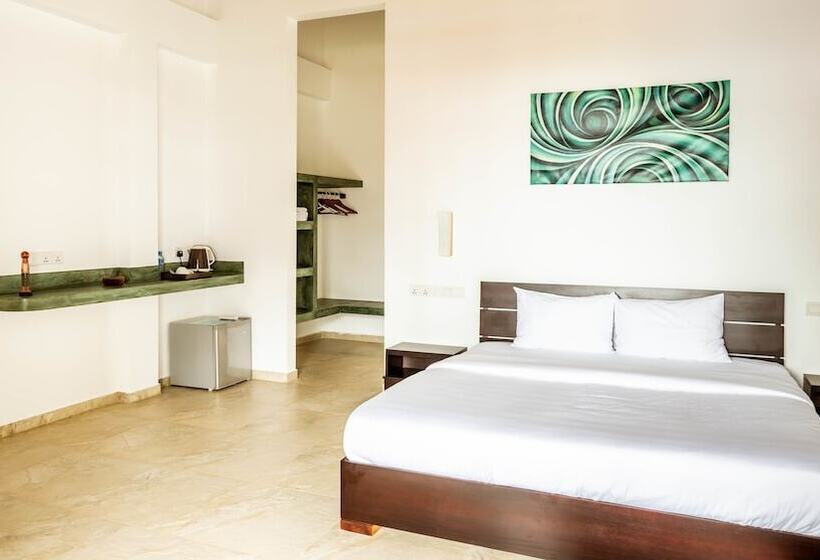 디럭스 룸 호수 전망, Green Parrot Beach Resort