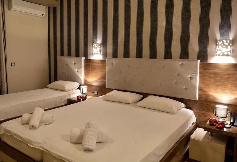 Трехместный Номер Deluxe Вид на Море, Porto Del Sol