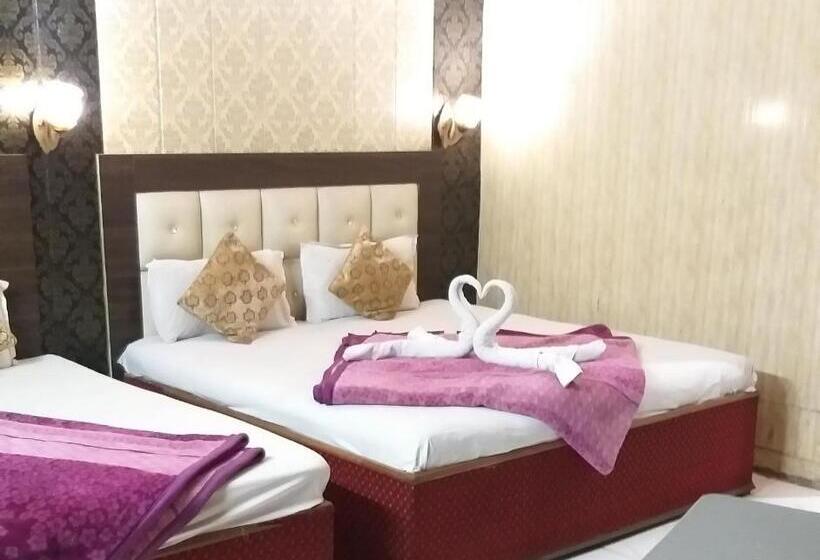 Deluxe Családi Szoba, Shehnaz Inn   Walking Distance For Golden Temple
