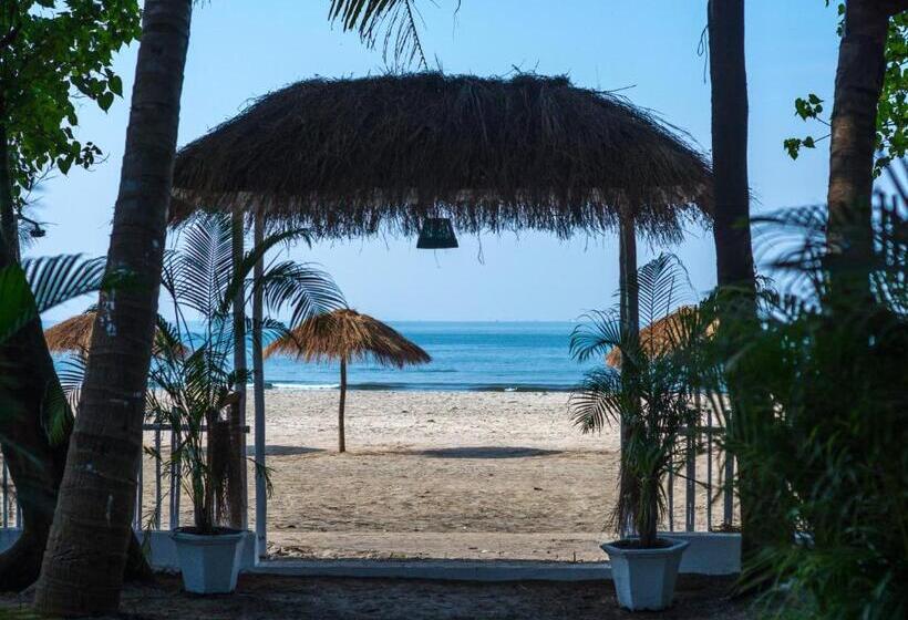 오두막, Larisa Beach Resort