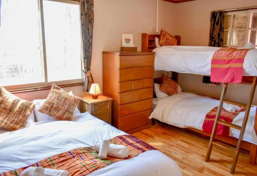 Семейный Номер, Panketo Lodge & Yoga Studio