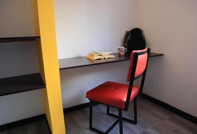 Номер Стандарт, Havana Hostel Cali & Dance School