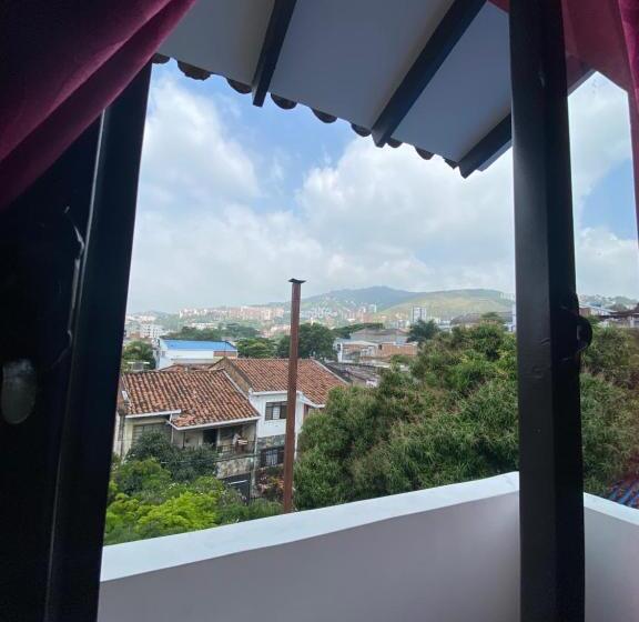 Номер Стандарт Вид на Горы, Havana Hostel Cali & Dance School