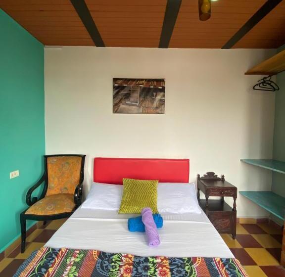 マウンテンビュースタンダードルーム, Havana Hostel Cali & Dance School