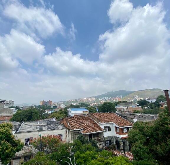 اتاق استاندارد با چشم‌انداز کوهستان, Havana Hostel Cali & Dance School
