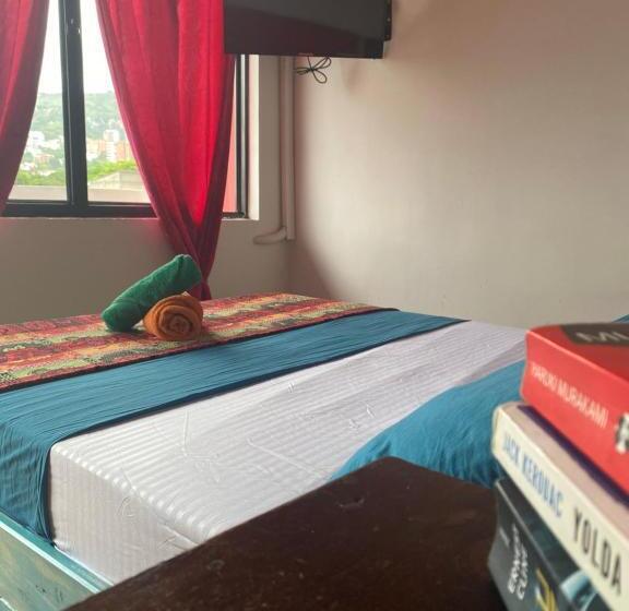 اتاق استاندارد با چشم‌انداز کوهستان, Havana Hostel Cali & Dance School